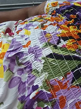 tamilkaviya143 stripchat live cam model