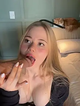 curchez_ stripchat live cam model