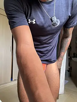 sendfer stripchat live cam model
