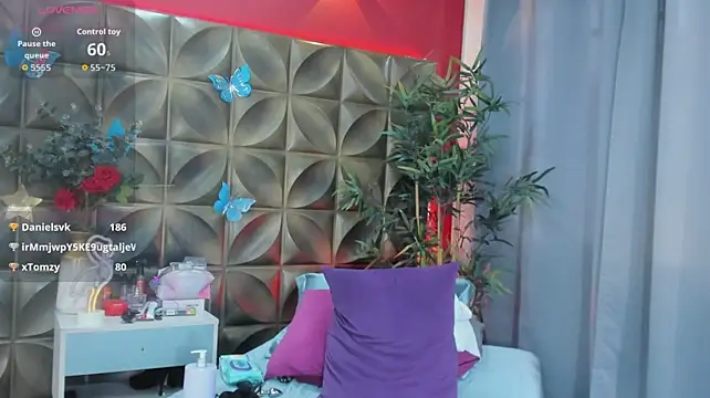 Gaia_rougee stripchat live cam model