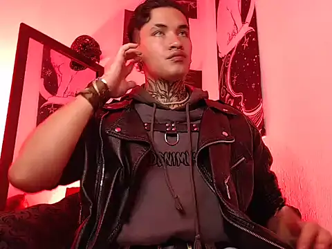 AlecBanne_ stripchat live cam model