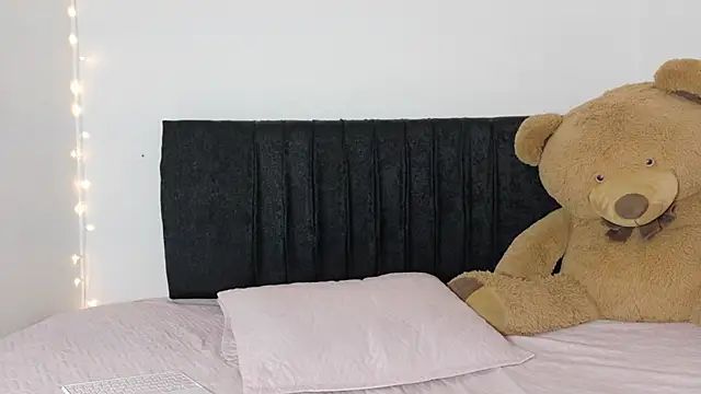 charlotte_wc stripchat live cam model