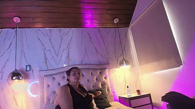 Chiiara_ stripchat live cam model