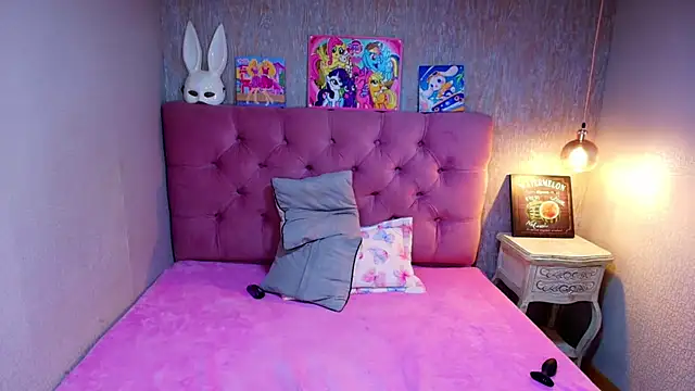 charlottemoonxz stripchat live cam model