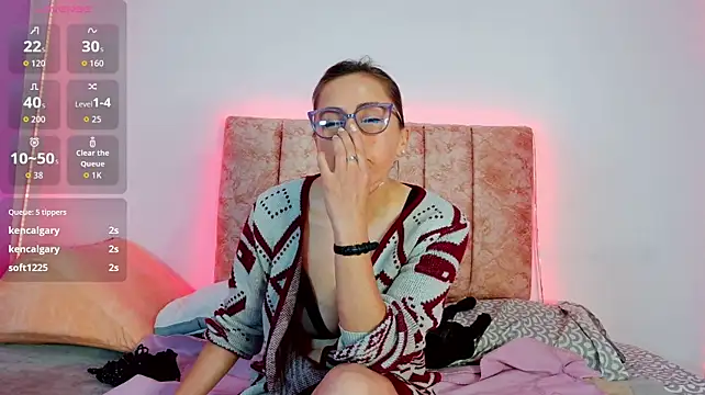 Ava_Raye stripchat live cam model