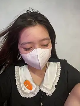 janne-coy stripchat live cam model