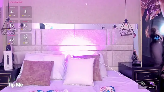 SamaanthaMiller stripchat live cam model