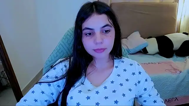 _elenna stripchat live cam model