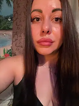 DaisyStreet stripchat live cam model