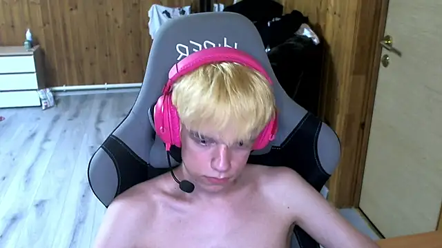 Harry_gray_ stripchat live cam model