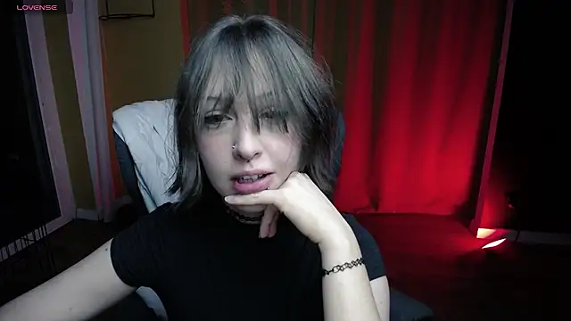 Reze_bomb stripchat live cam model