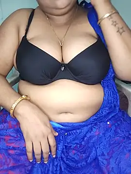 DESI-DOLLLL stripchat live cam model