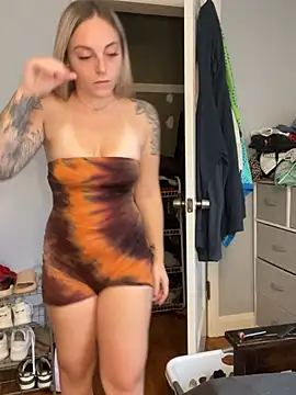 jaseyrae stripchat live cam model