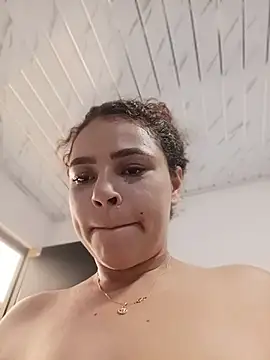 Mommy-Hot stripchat live cam model
