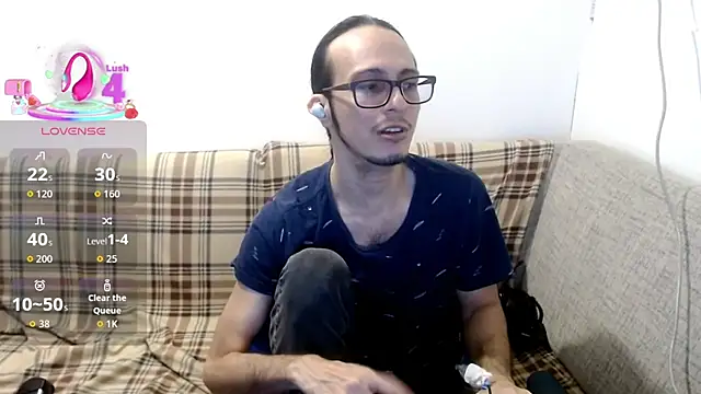 cholitohermoso stripchat live cam model