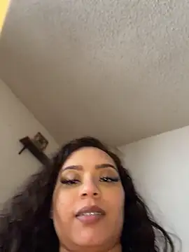 CarmelaAnthony stripchat live cam model