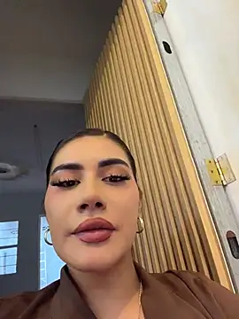 clarachanelricek stripchat live cam model