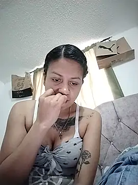 Tiphanydirty3 stripchat live cam model