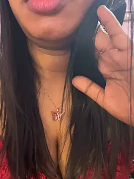 Tamil_Maaya stripchat live cam model