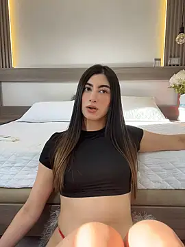 evelyn_hills stripchat live cam model