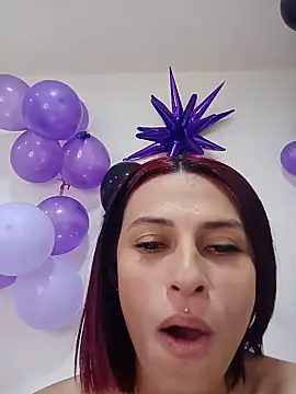Sweetpandora111 stripchat live cam model