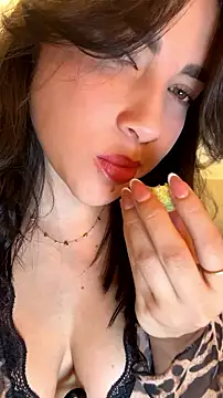 HannaBeckett stripchat live cam model