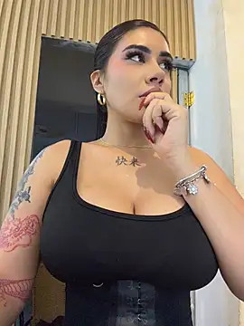 clarachanelricek stripchat live cam model