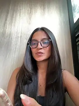 Gia_Mazzon stripchat live cam model
