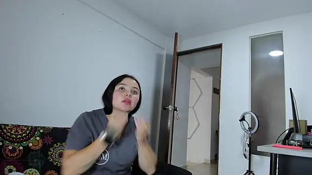 emagarcia stripchat live cam model