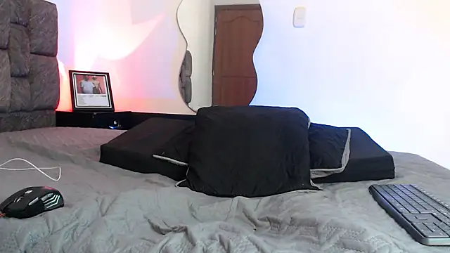 Dan_brownn stripchat live cam model
