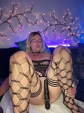 Nadja_Noir stripchat live cam model