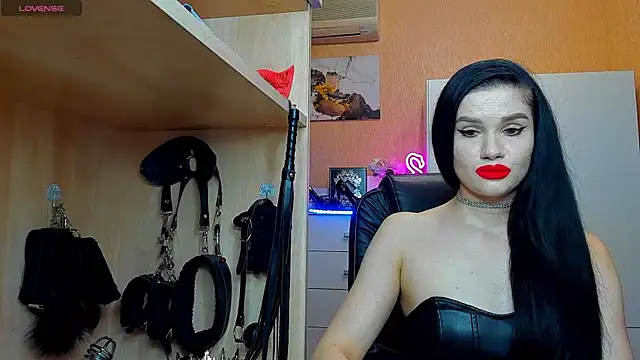 KristiTopxx stripchat live cam model