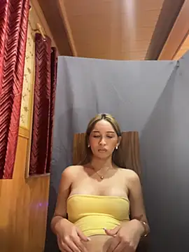 lovely_samina stripchat live cam model