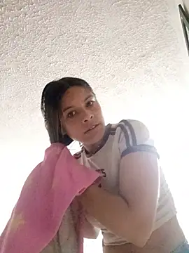 aaalani stripchat live cam model