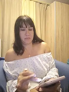 ROXOLANAA_SEXY stripchat live cam model