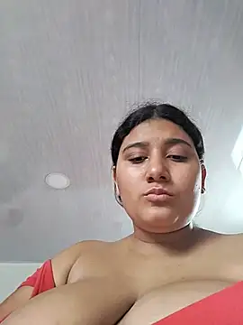 Sara_y_Amy stripchat live cam model