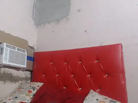 Milf_Momy stripchat live cam model