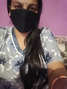 01Mona stripchat live cam model