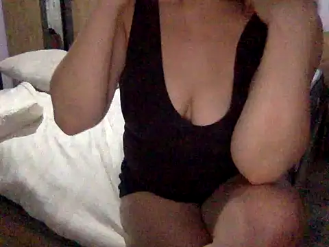 KetyLovee stripchat live cam model
