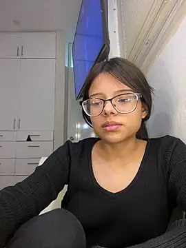 Awfresita stripchat live cam model