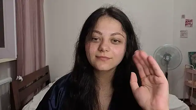 _Mikky_lil_ stripchat live cam model