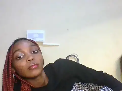 petite_spankie stripchat live cam model
