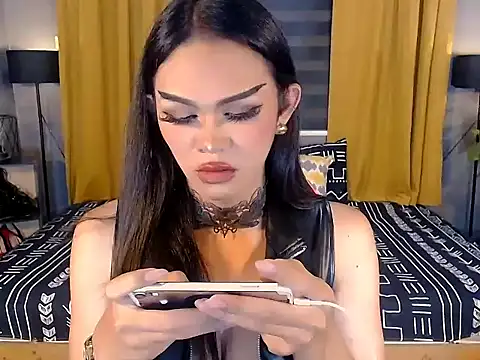 VixenNoir69 stripchat live cam model