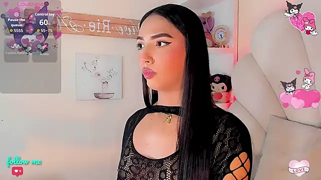 Babyenderlyn stripchat live cam model