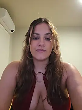 MiaRides19 stripchat live cam model