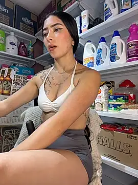 AMBERBUNNY_ stripchat live cam model