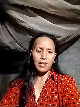 lol2006a stripchat live cam model