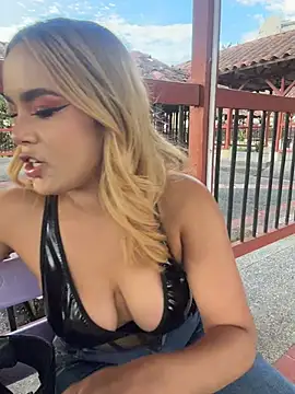Sammy_garciaa1 stripchat live cam model