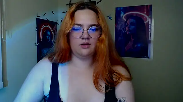 RinaRiii stripchat live cam model