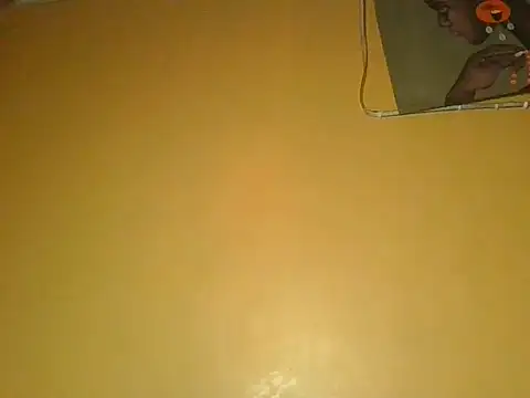 Suzzy_Baibe stripchat live cam model